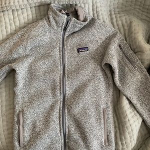 Patagonia sweater medium new